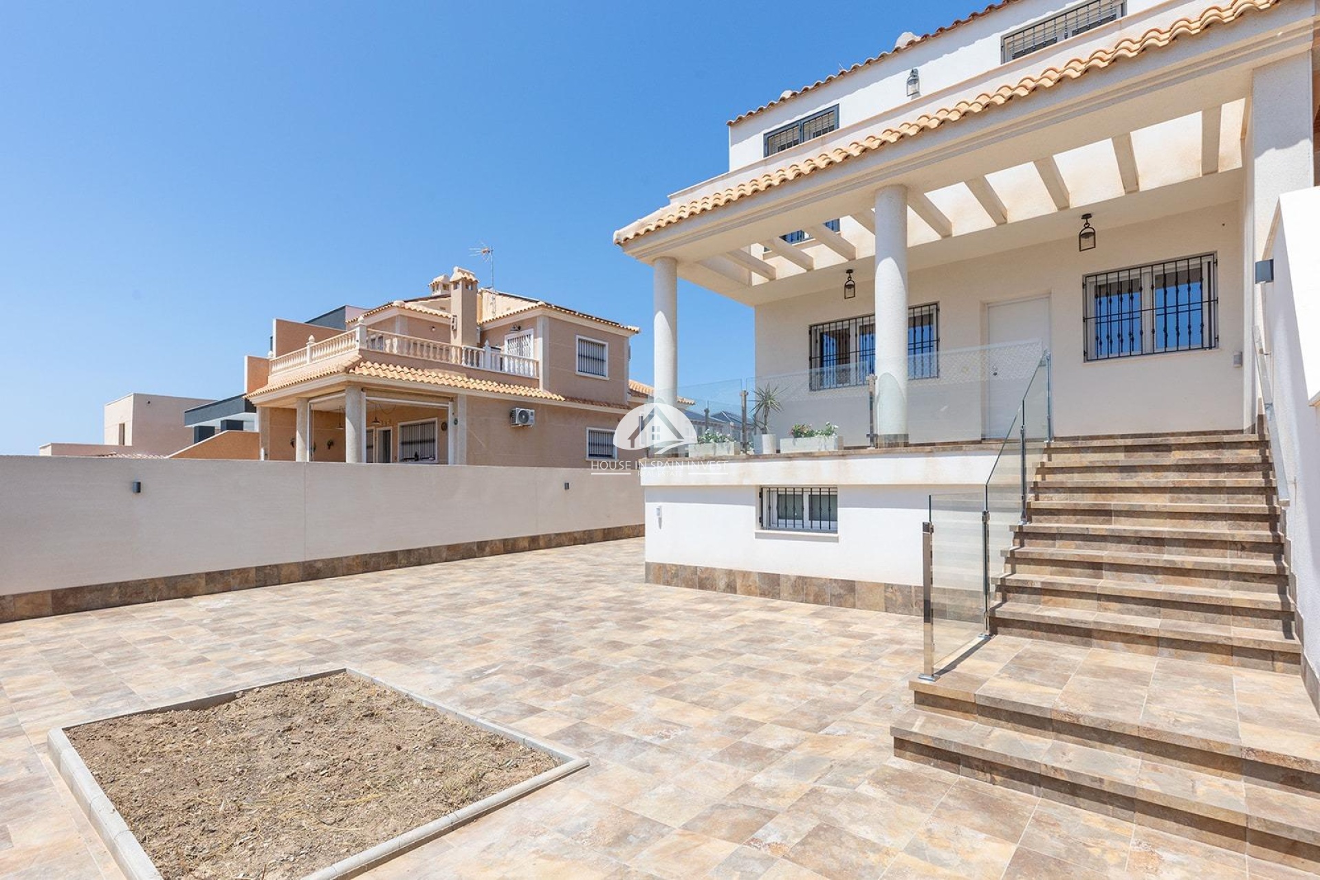 Resale - Villa - Torrevieja - Aguas Nuevas - Sector 25