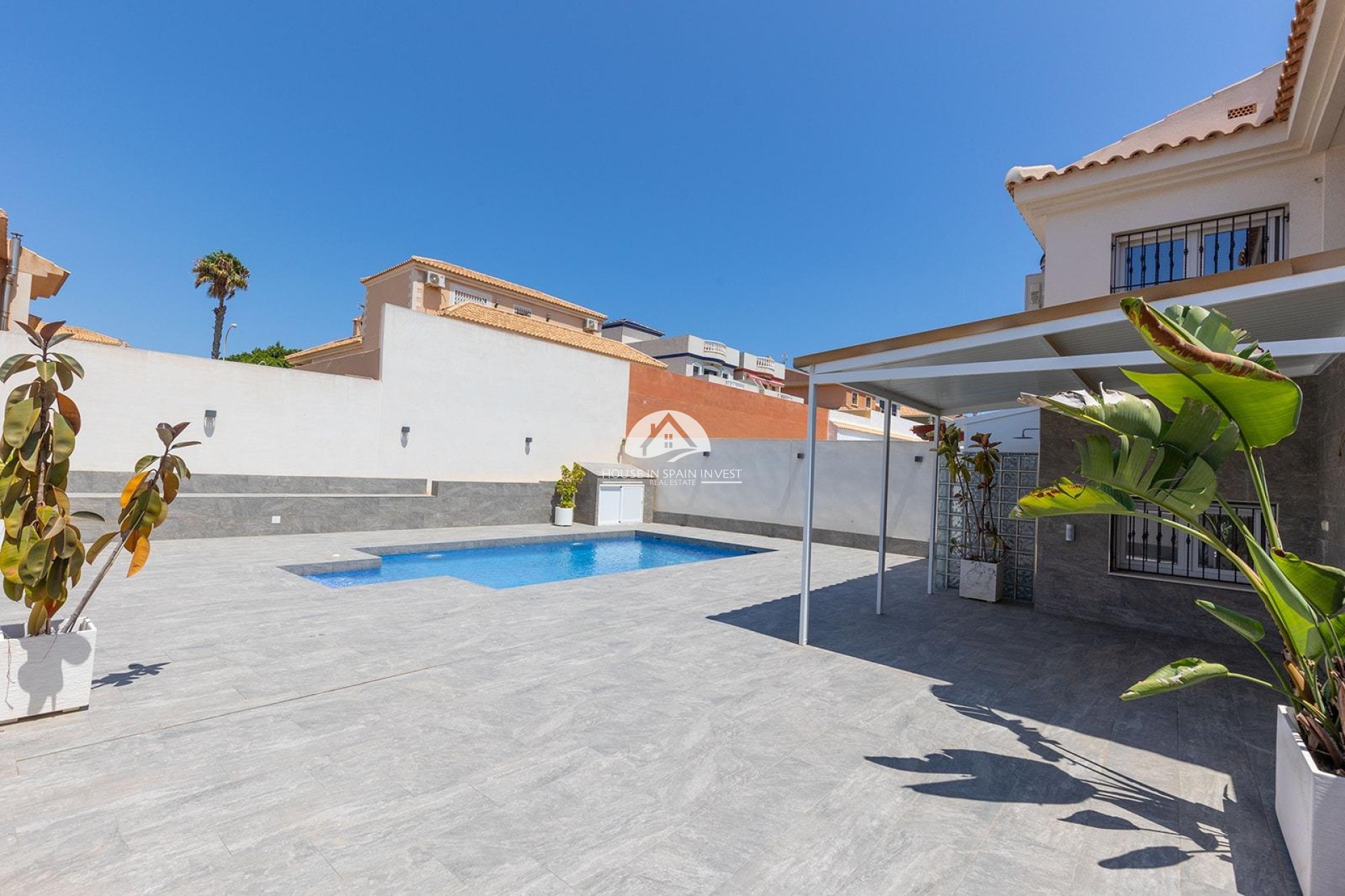 Resale - Villa - Torrevieja - Aguas Nuevas - Sector 25