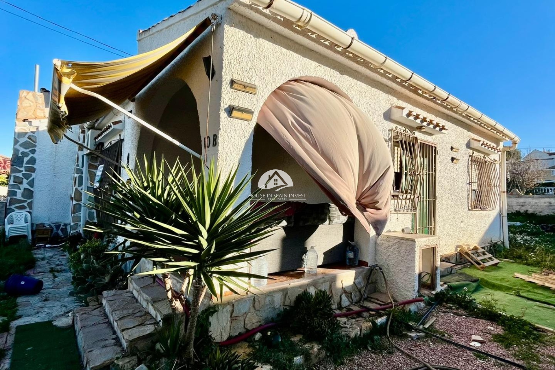 Resale - Villa - Torrevieja - Aguas Nuevas - Sector 25