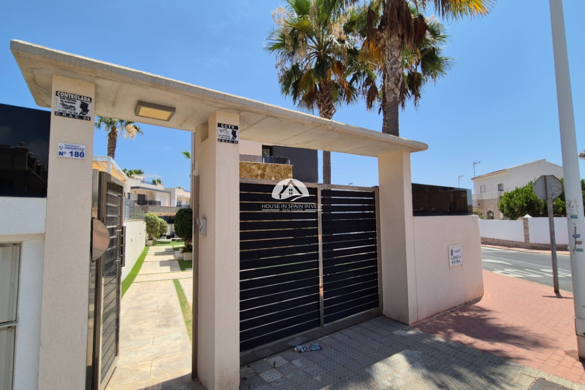 Resale - Villa - Torrevieja - Costa Blanca