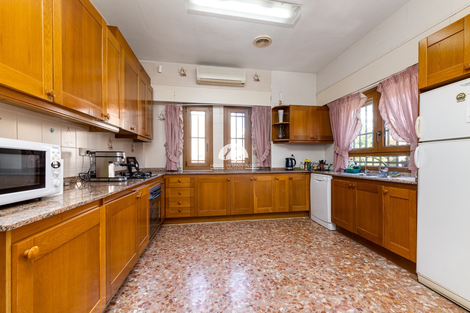 Resale - Villa - Torrevieja - La Mata