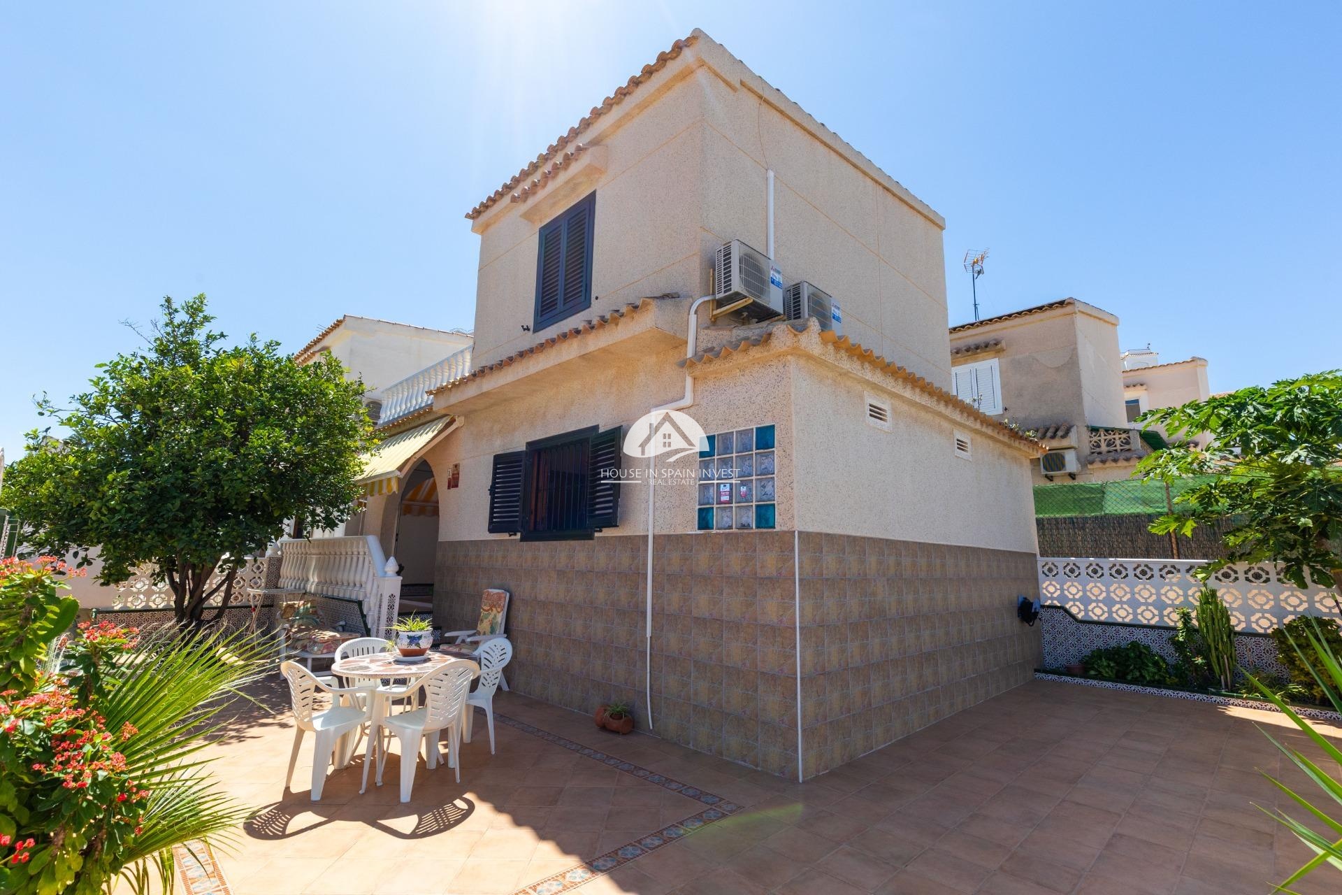 Resale - Villa - Torrevieja - La Mata