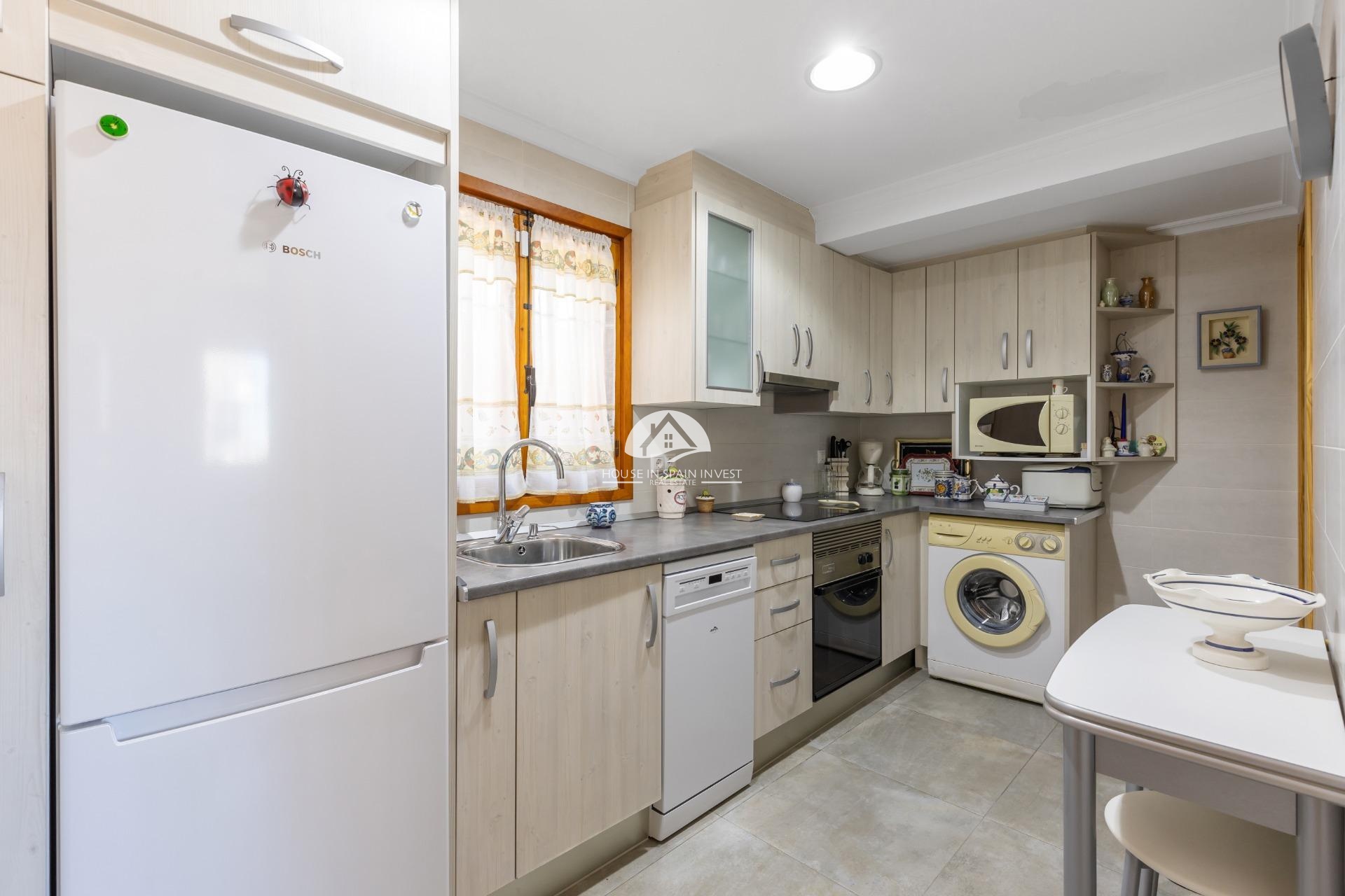 Resale - Villa - Torrevieja - La Mata