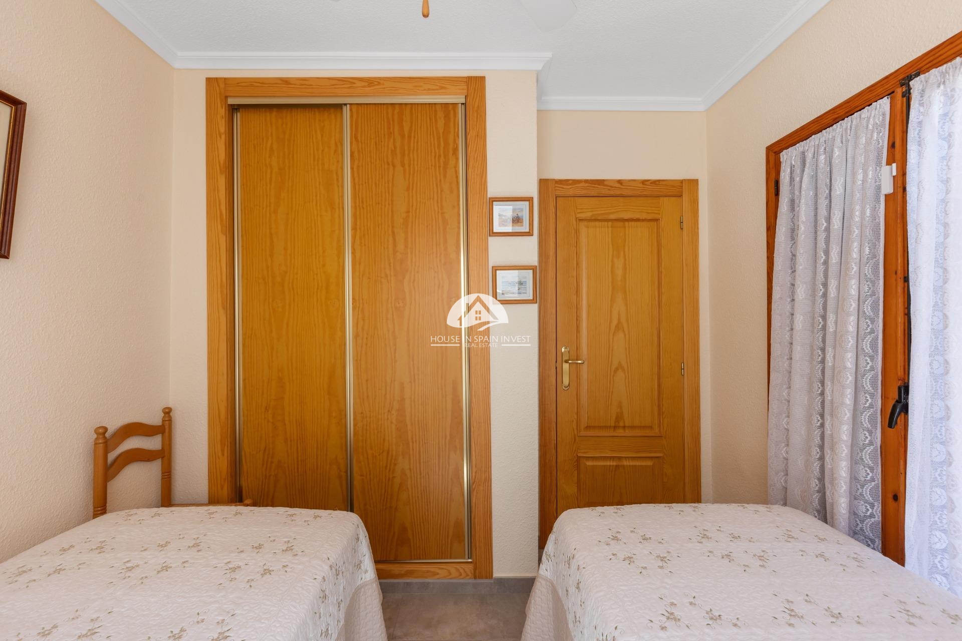 Resale - Villa - Torrevieja - La Mata