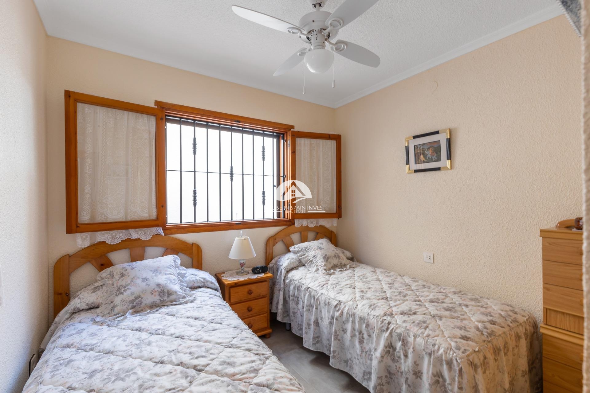 Resale - Villa - Torrevieja - La Mata