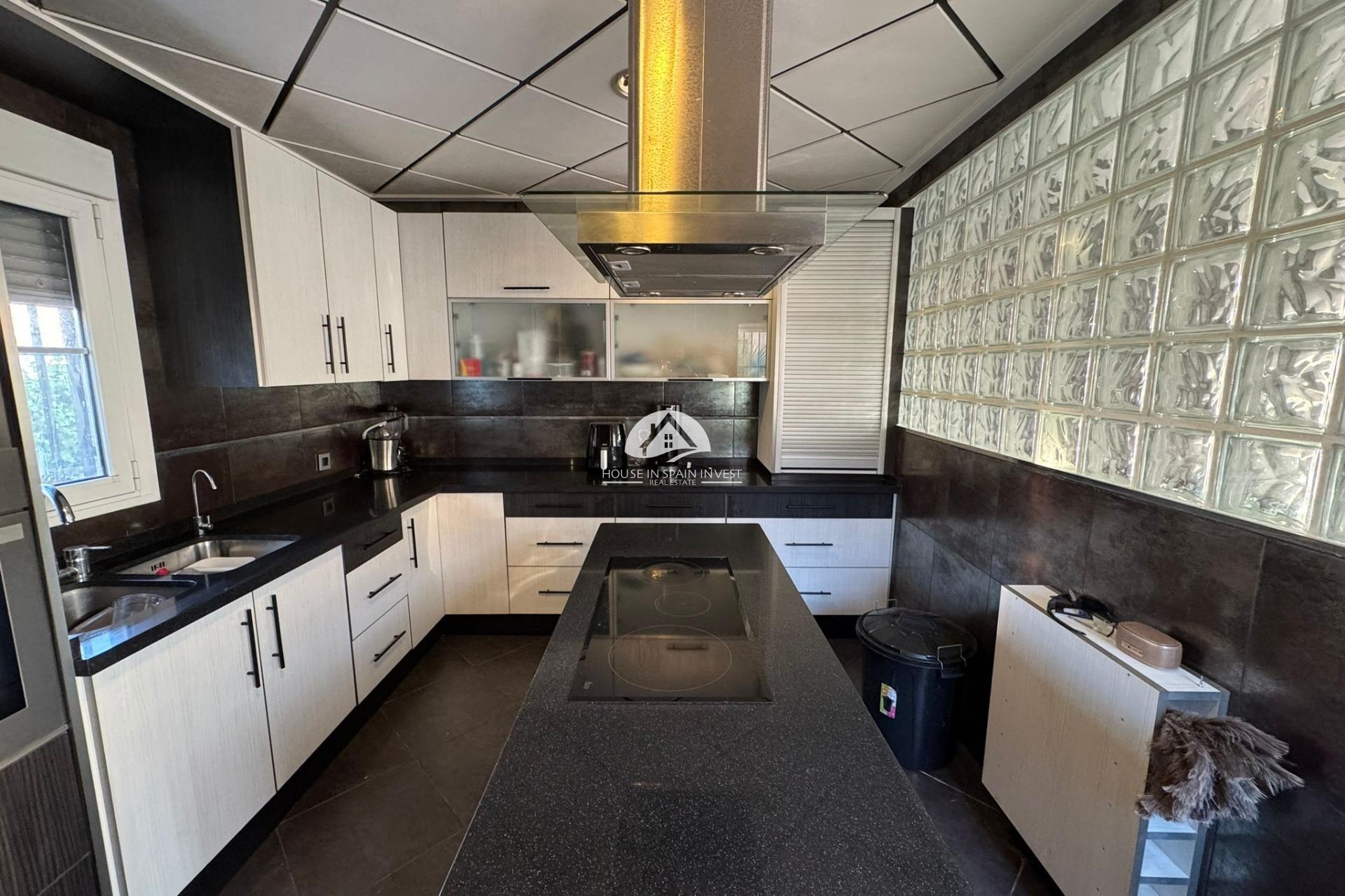 Resale - Villa - Torrevieja - La Siesta - El Chaparral - San Luis