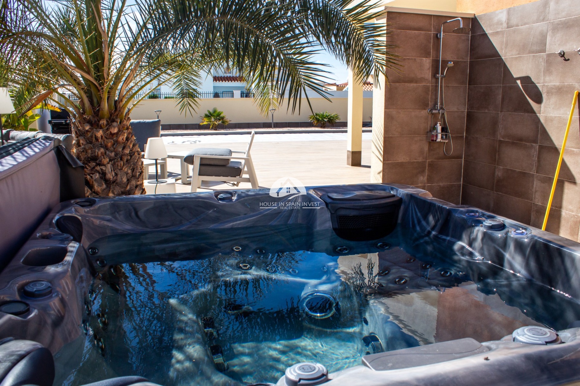 Resale - Villa - Torrevieja - La Siesta - El Salado -  Torreta