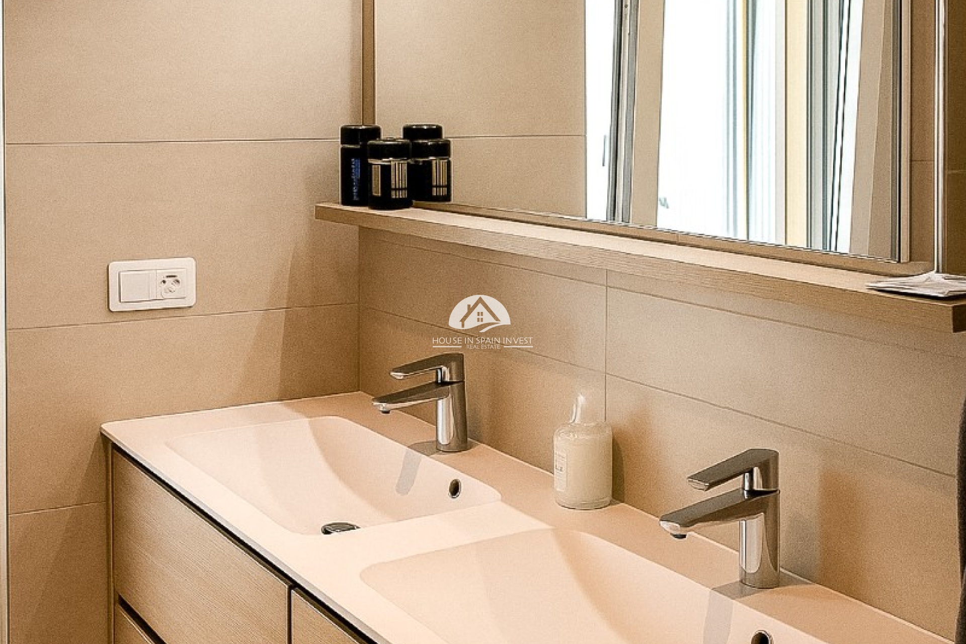 Resale - Villa - Torrevieja - La Siesta - El Salado -  Torreta