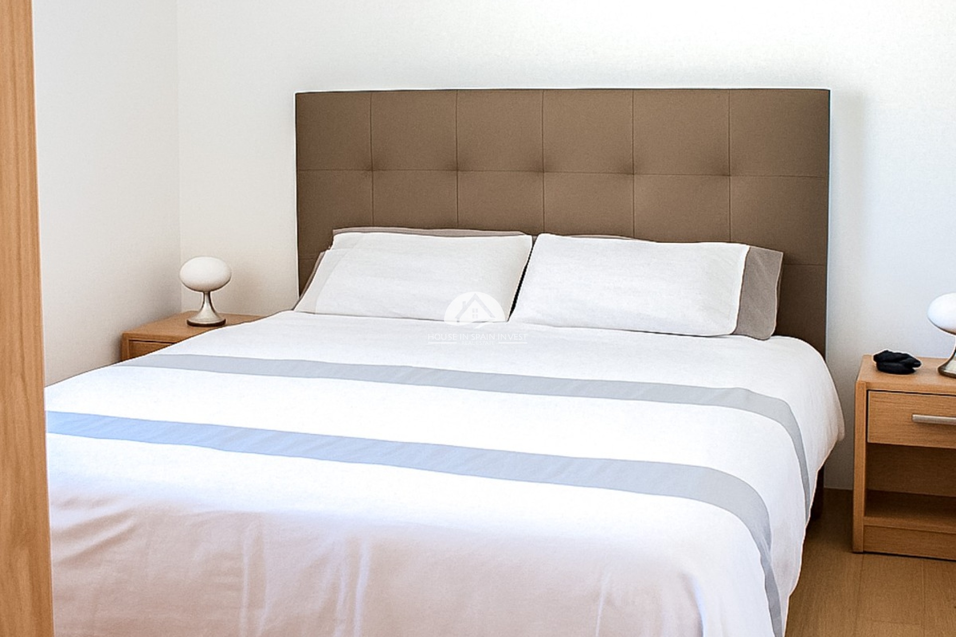 Resale - Villa - Torrevieja - La Siesta - El Salado -  Torreta