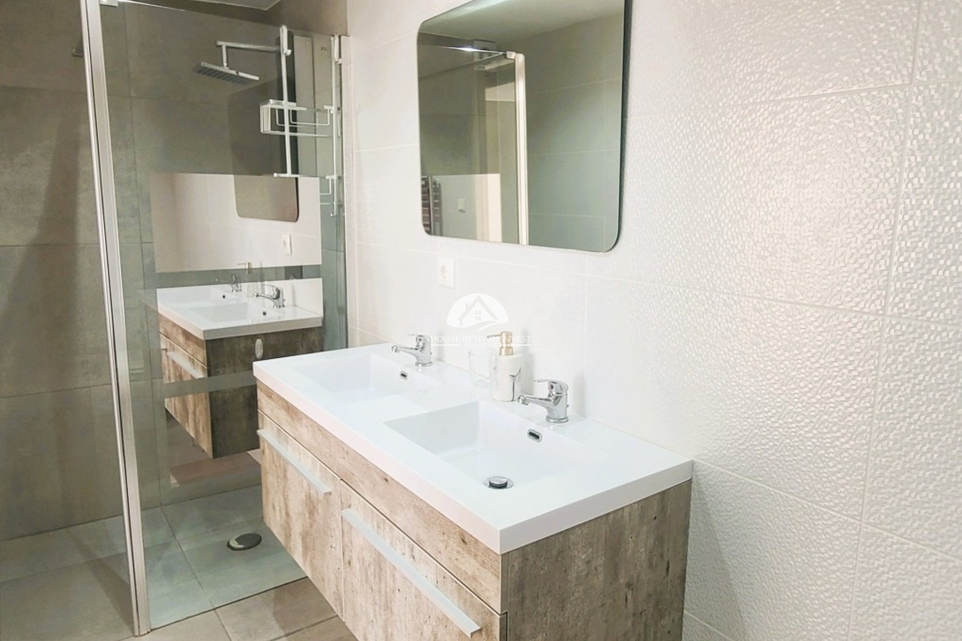 Resale - Villa - Torrevieja - Los Balcones  