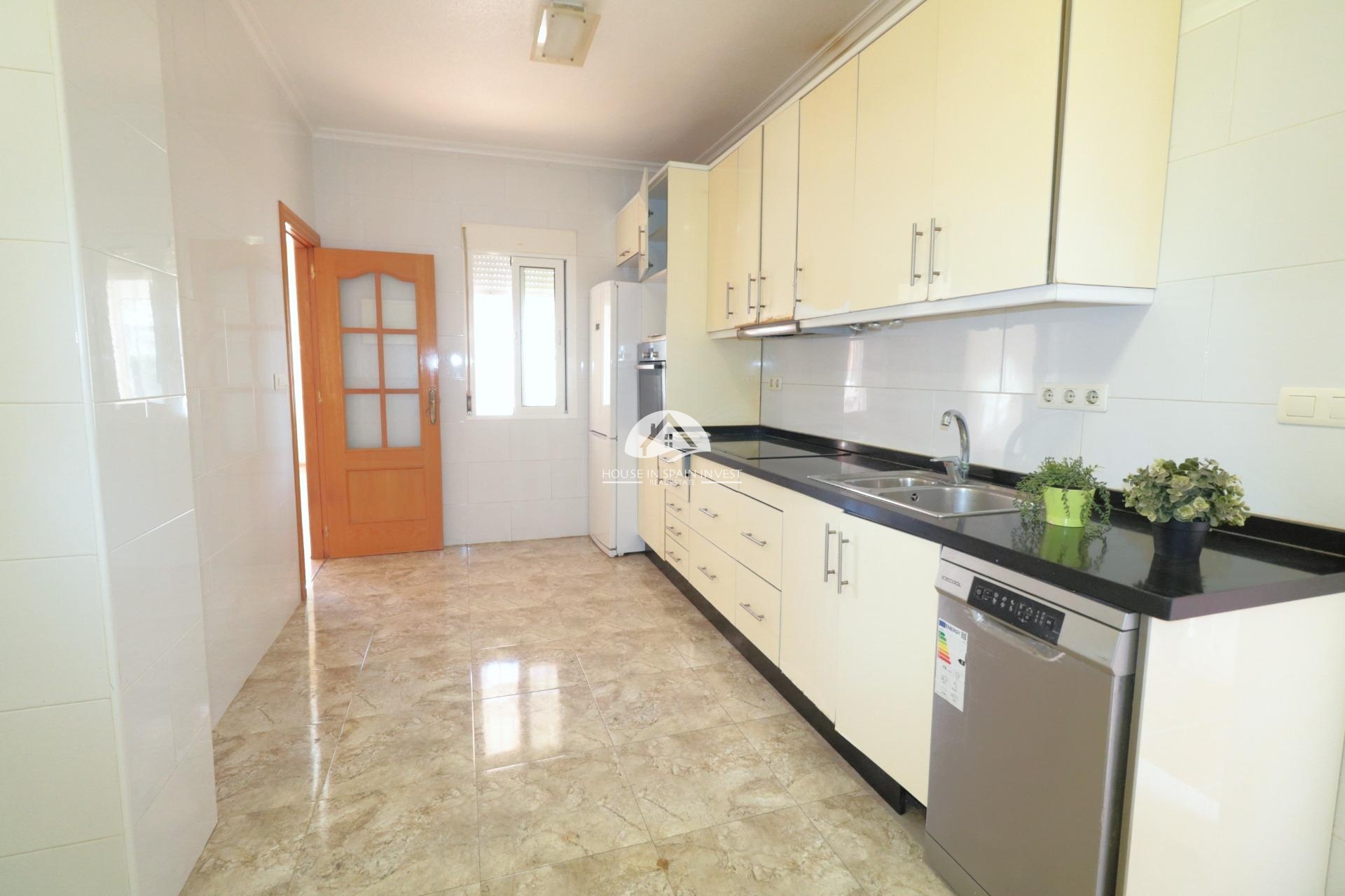 Resale - Villa - Torrevieja - Los Balcones  