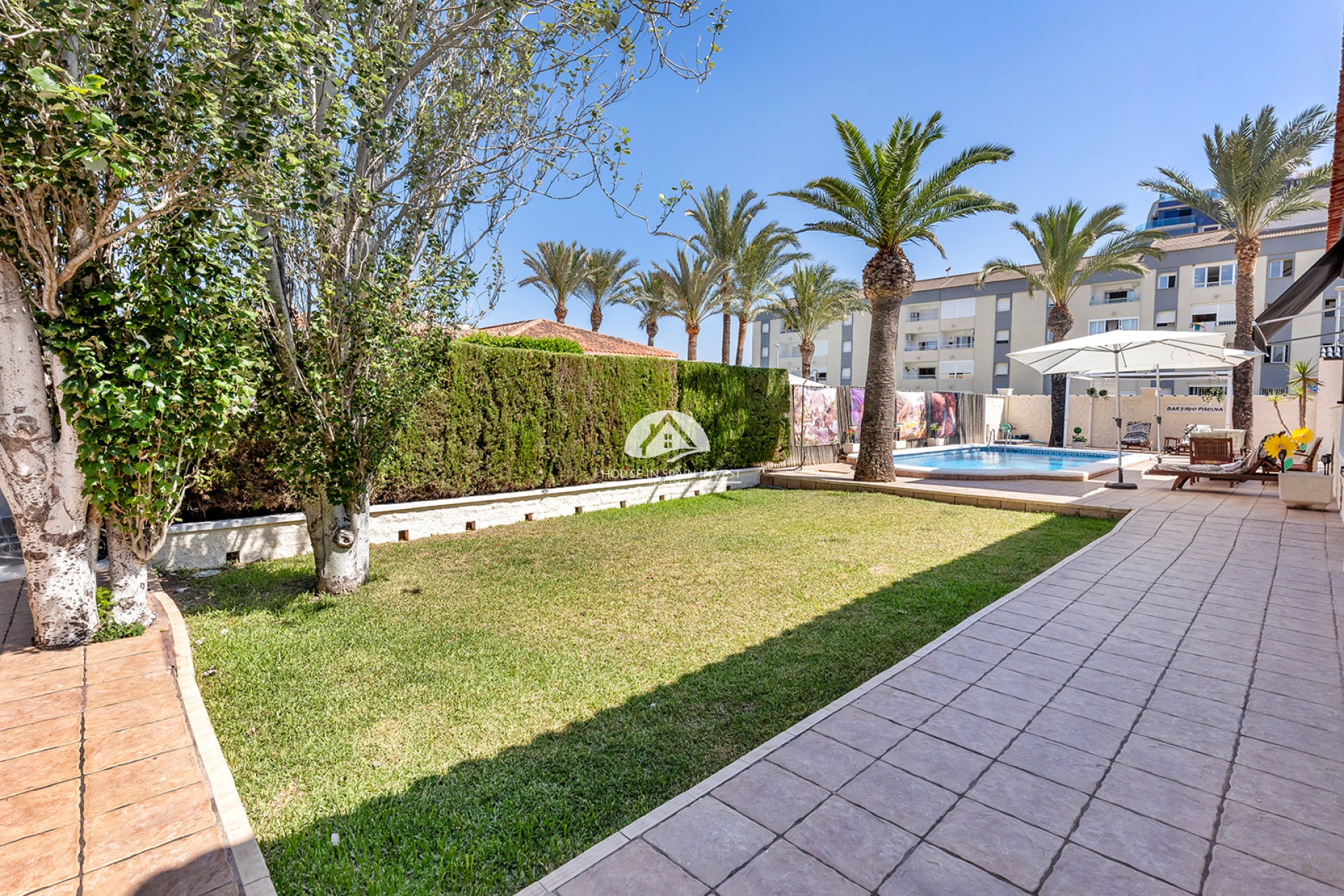 Resale - Villa - Torrevieja - Punta Prima  