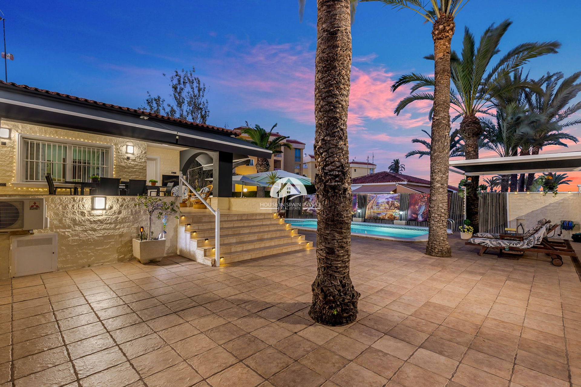 Resale - Villa - Torrevieja - Punta Prima  