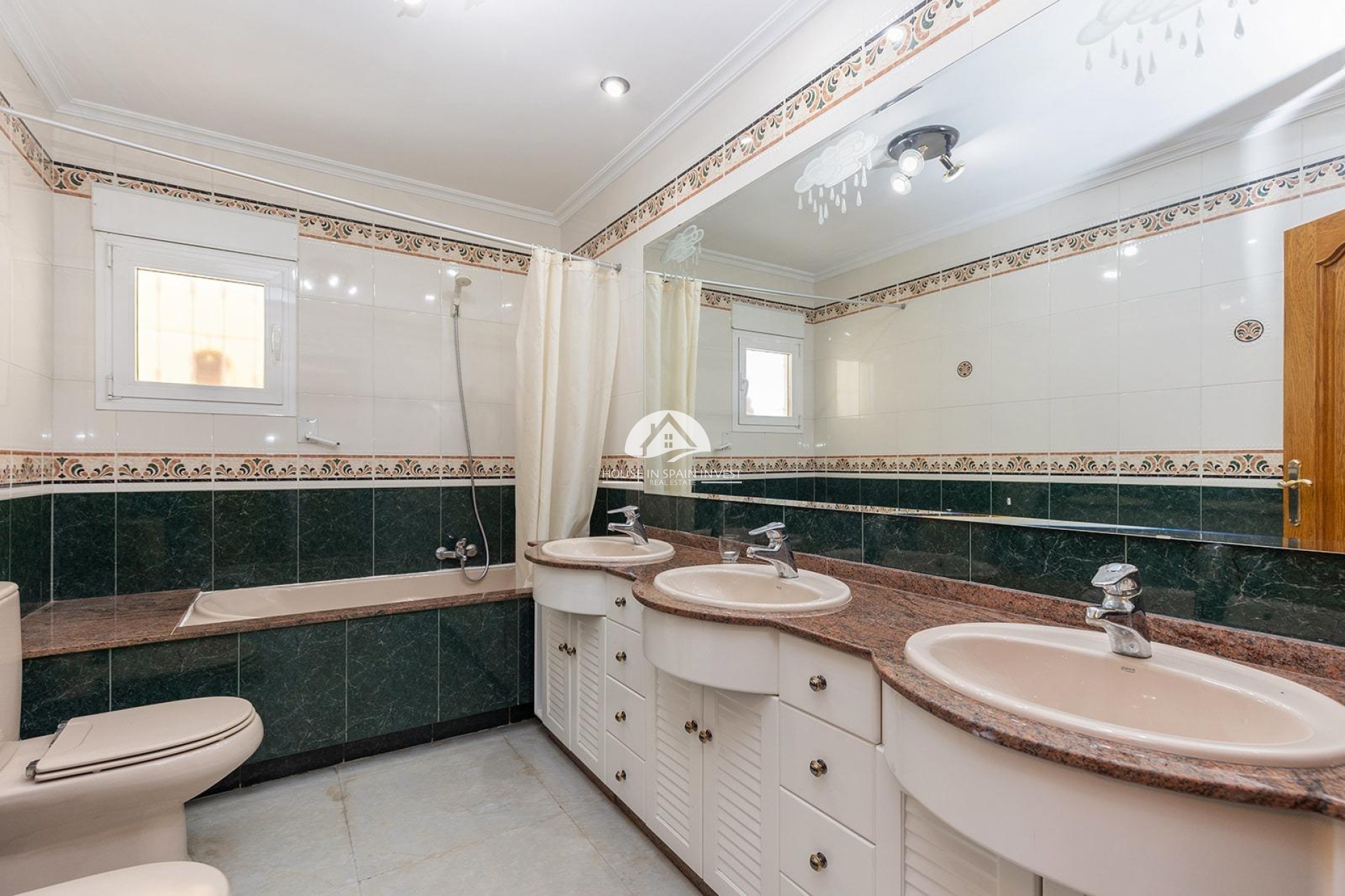 Resale - Villa - Torrevieja - Torreta - Salado