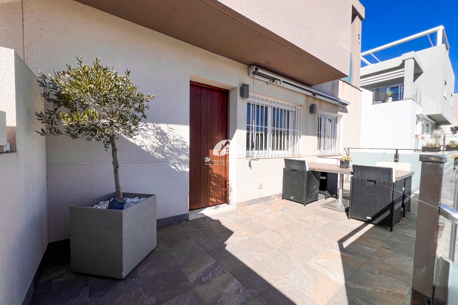 Resale - Villa - Torrevieja