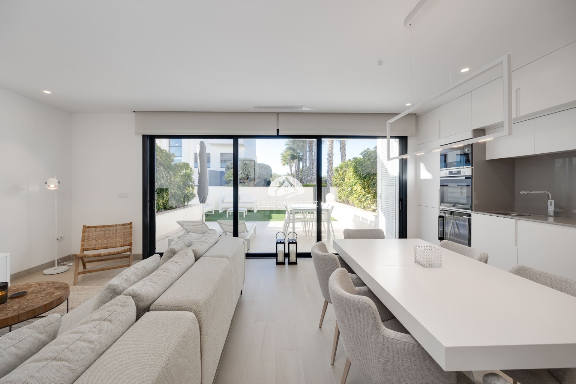 Reventa - Apartamento - Las Colinas Golf