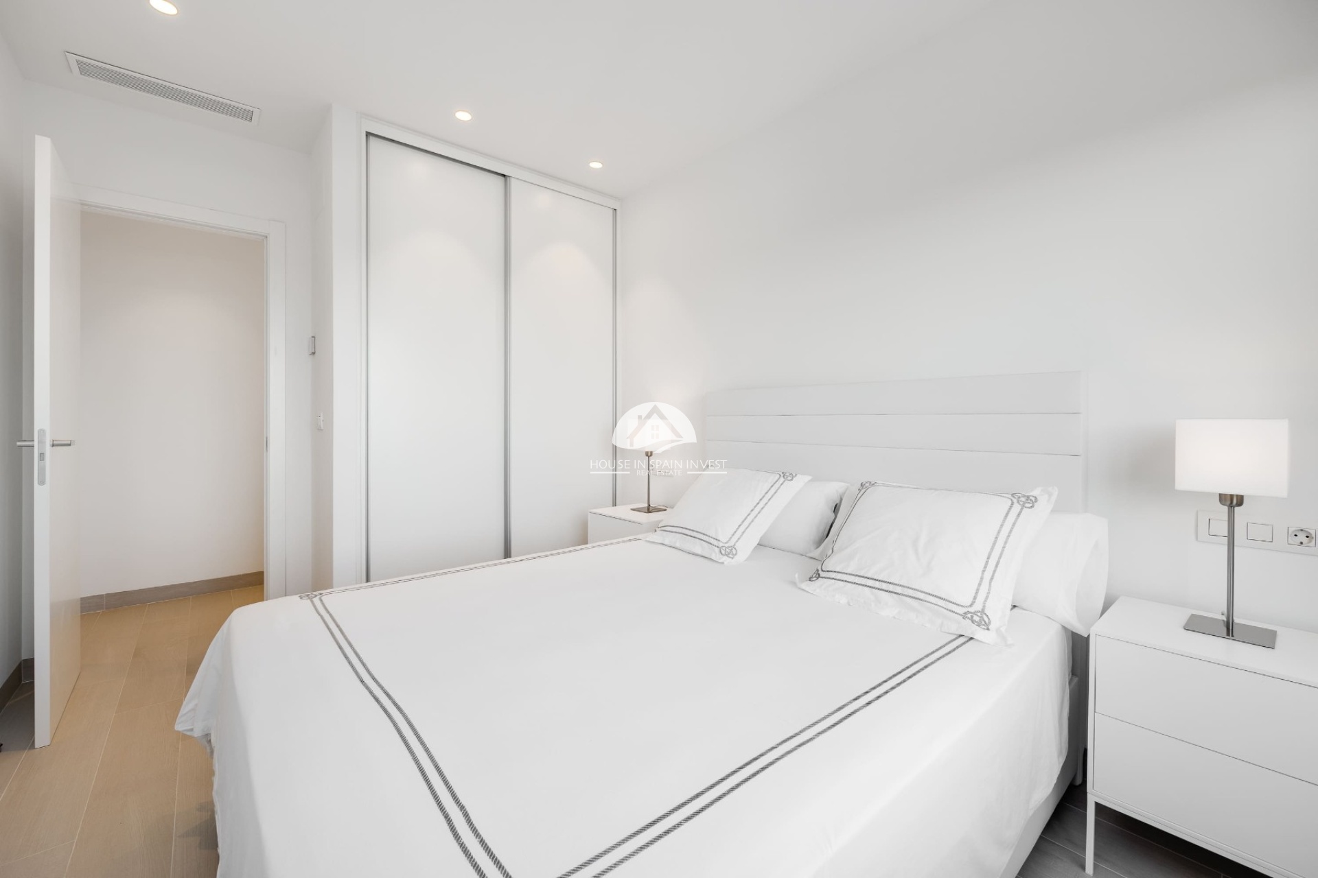 Reventa - Apartamento - Las Colinas Golf