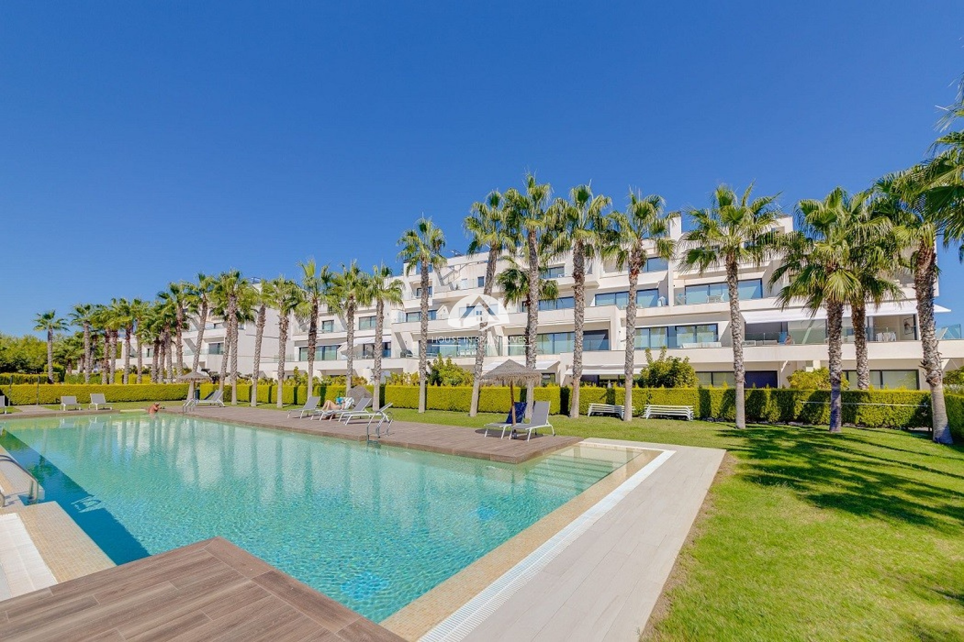 Reventa - Apartamento - Las Colinas Golf