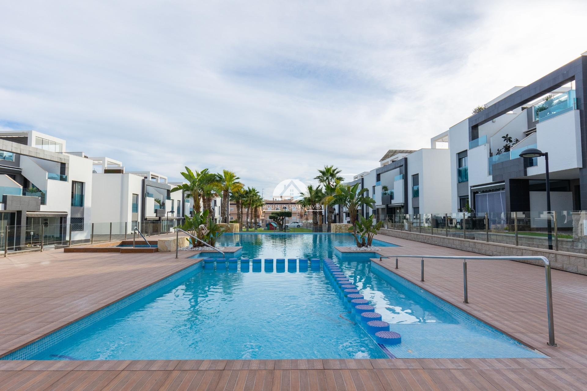 Reventa - Bungalow planta baja - Torrevieja - Los Balcones  