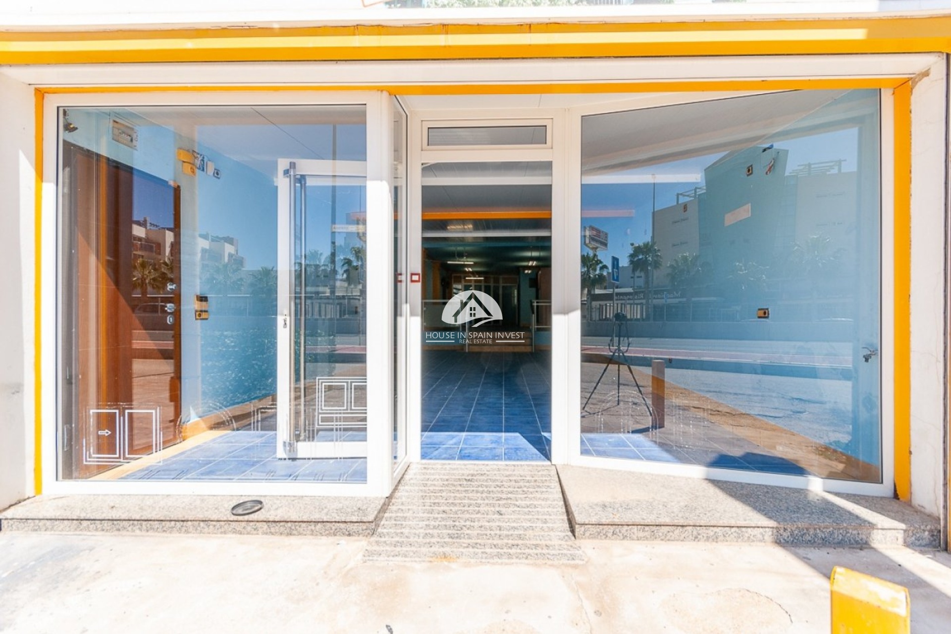 Reventa - Local comercial - Orihuela Costa - La Regia