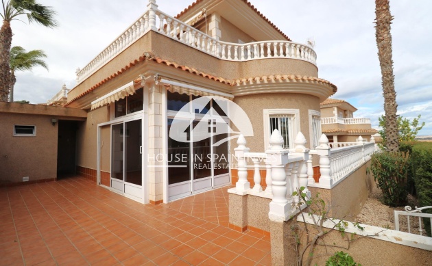 Villa - Herverkoop - Torrevieja - Los Balcones  