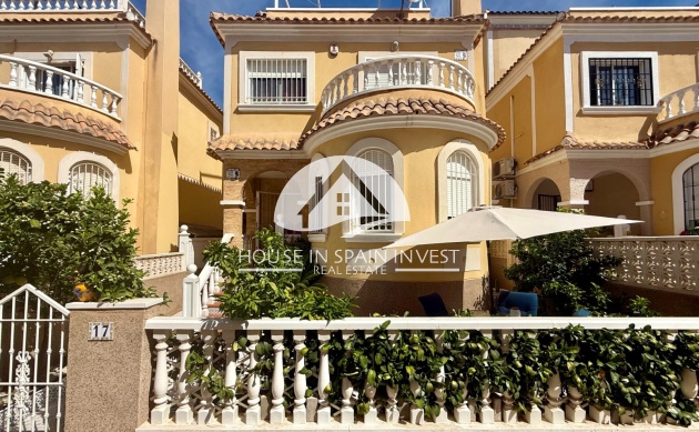 Villa - Resale - Orihuela Costa - Villamartín
