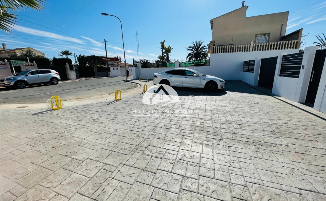 Nieuwbouw   - Villa - Torrevieja