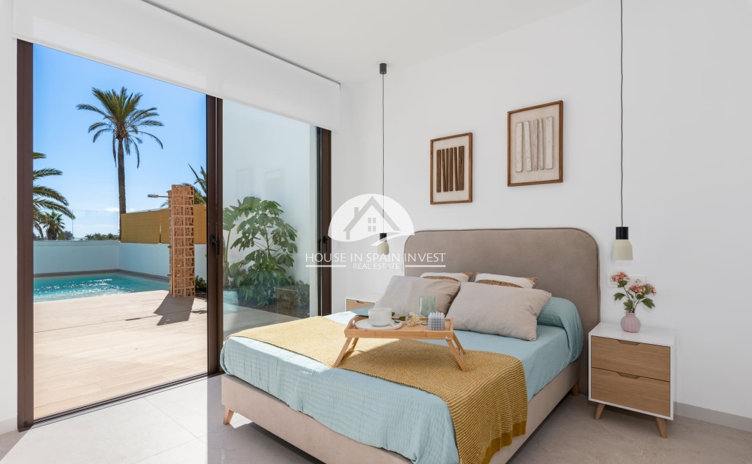 Obra nueva - Chalet - Los Alcázares