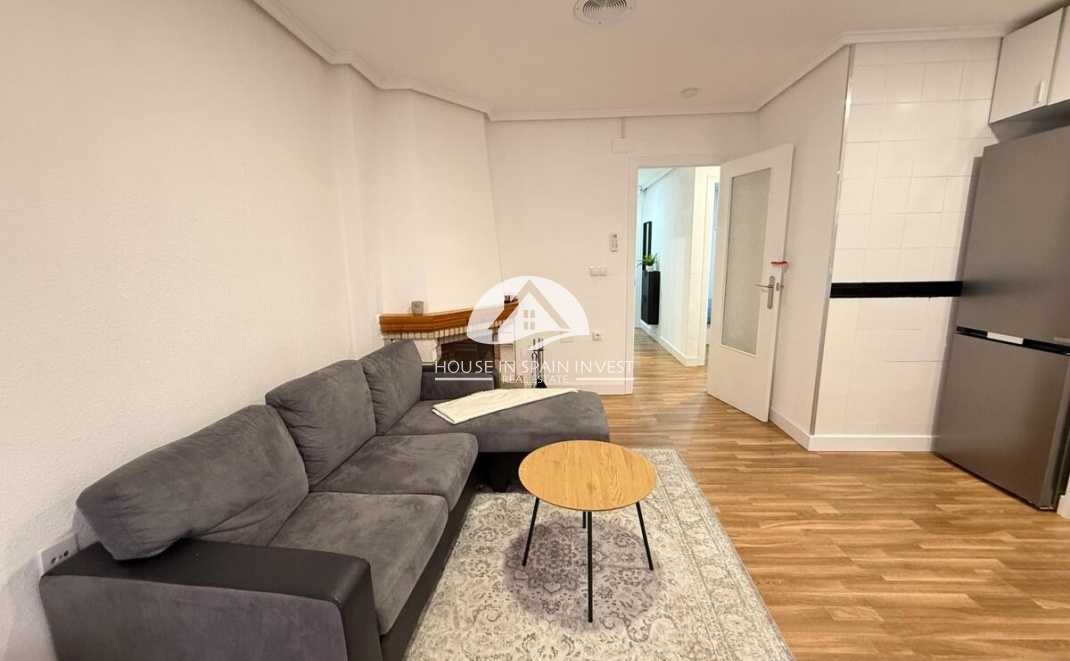 Resale - Apartment  - Torrevieja - Playa del Cura