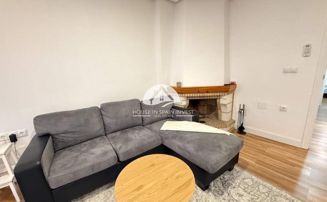 Resale - Apartment  - Torrevieja - Playa del Cura