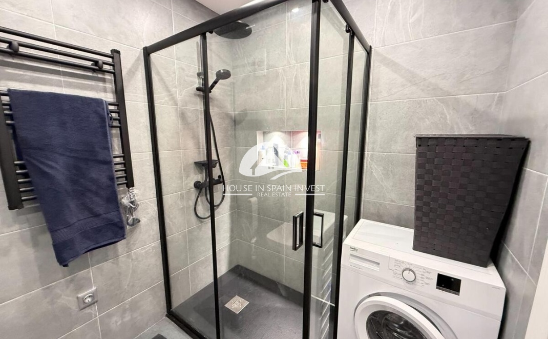 Resale - Apartment  - Torrevieja - Playa del Cura