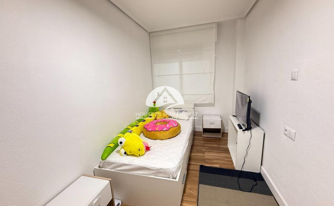 Resale - Apartment  - Torrevieja - Playa del Cura