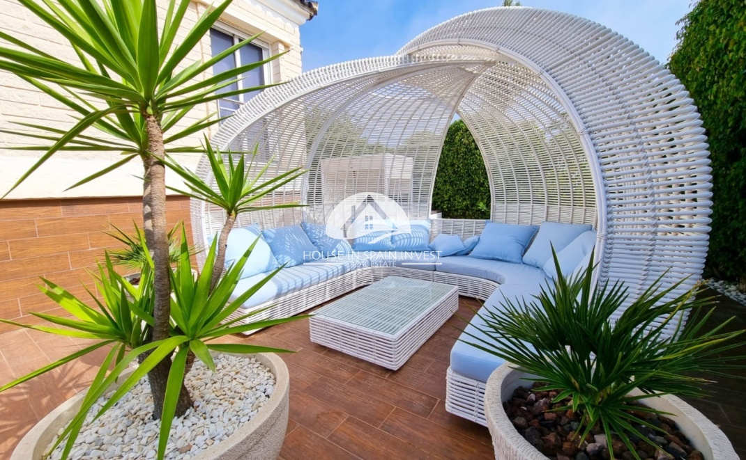 Resale - Villa - Torrevieja - La Mata