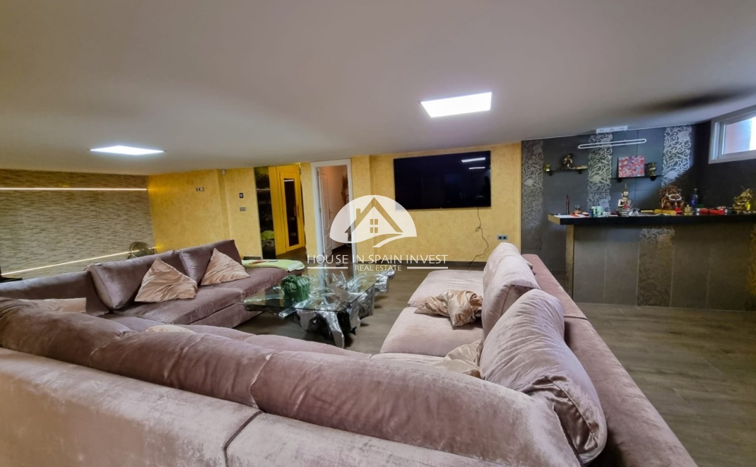 Resale - Villa - Torrevieja - La Mata