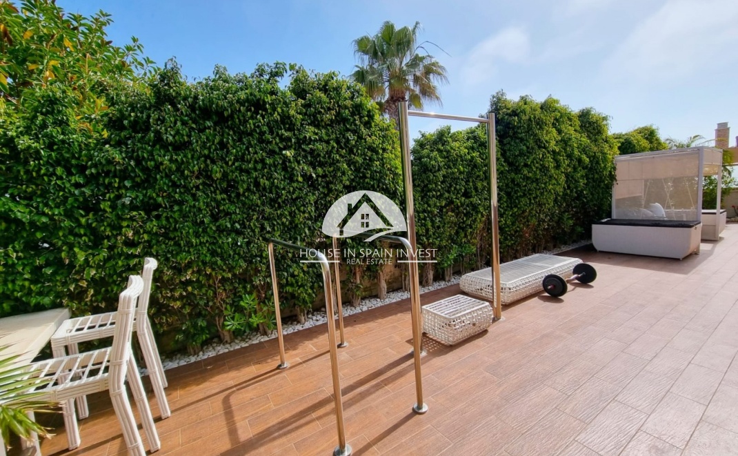 Resale - Villa - Torrevieja - La Mata