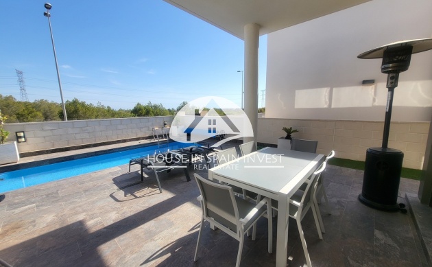 Resale - Villa - Orihuela Costa - Villamartín