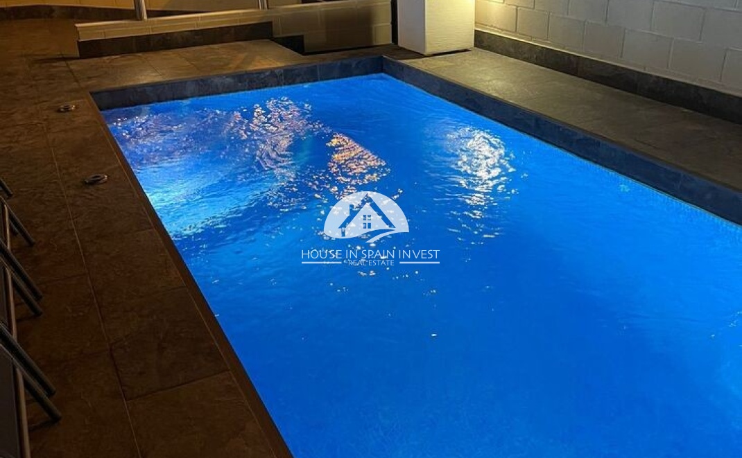 Resale - Villa - Orihuela Costa - Villamartín