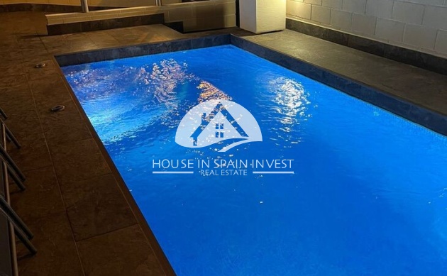 Resale - Villa - Orihuela Costa - Villamartín