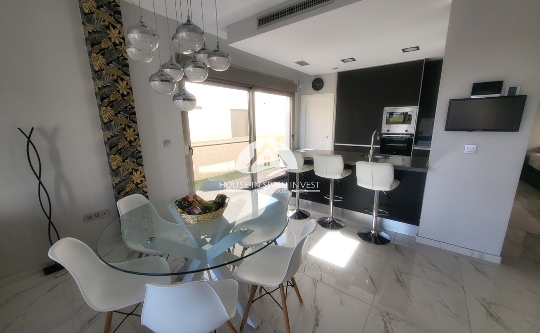 Resale - Villa - Orihuela Costa - Villamartín