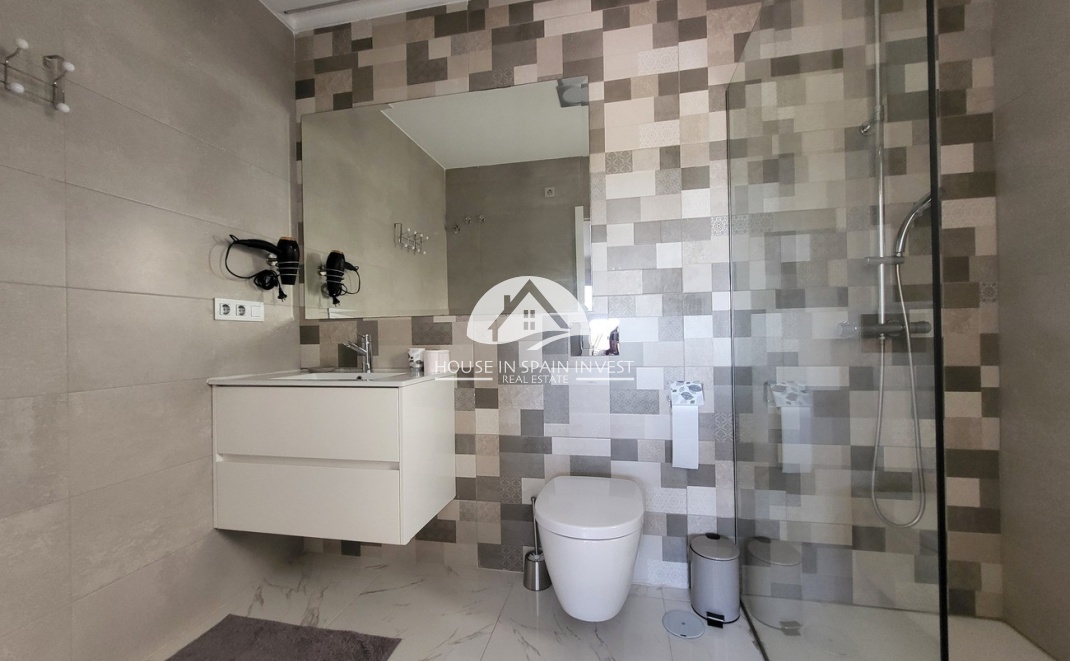 Resale - Villa - Orihuela Costa - Villamartín