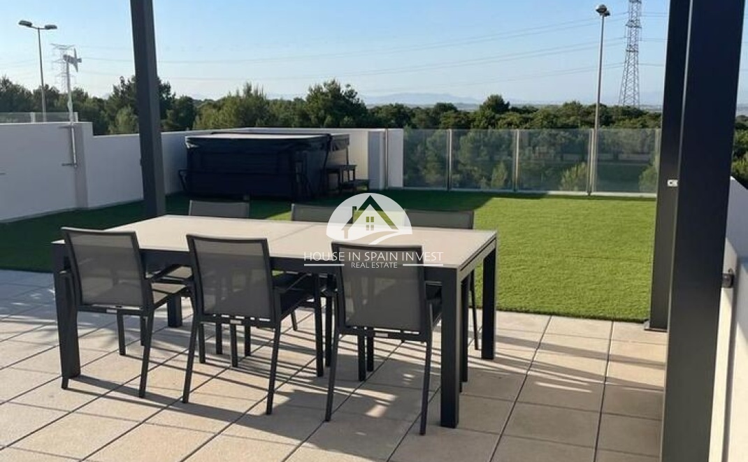 Resale - Villa - Orihuela Costa - Villamartín