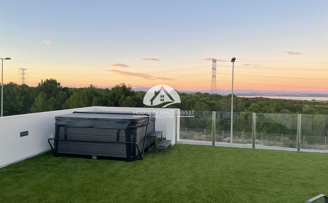 Resale - Villa - Orihuela Costa - Villamartín