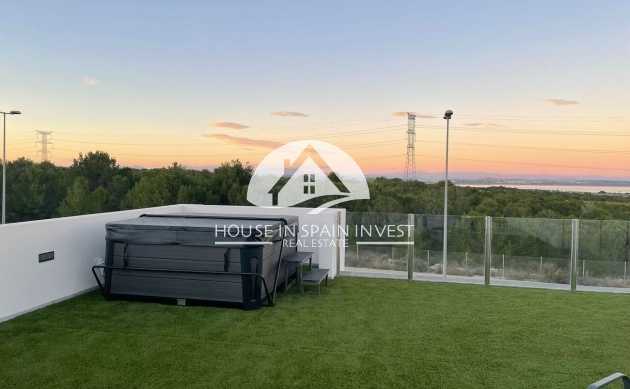 Resale - Villa - Orihuela Costa - Villamartín