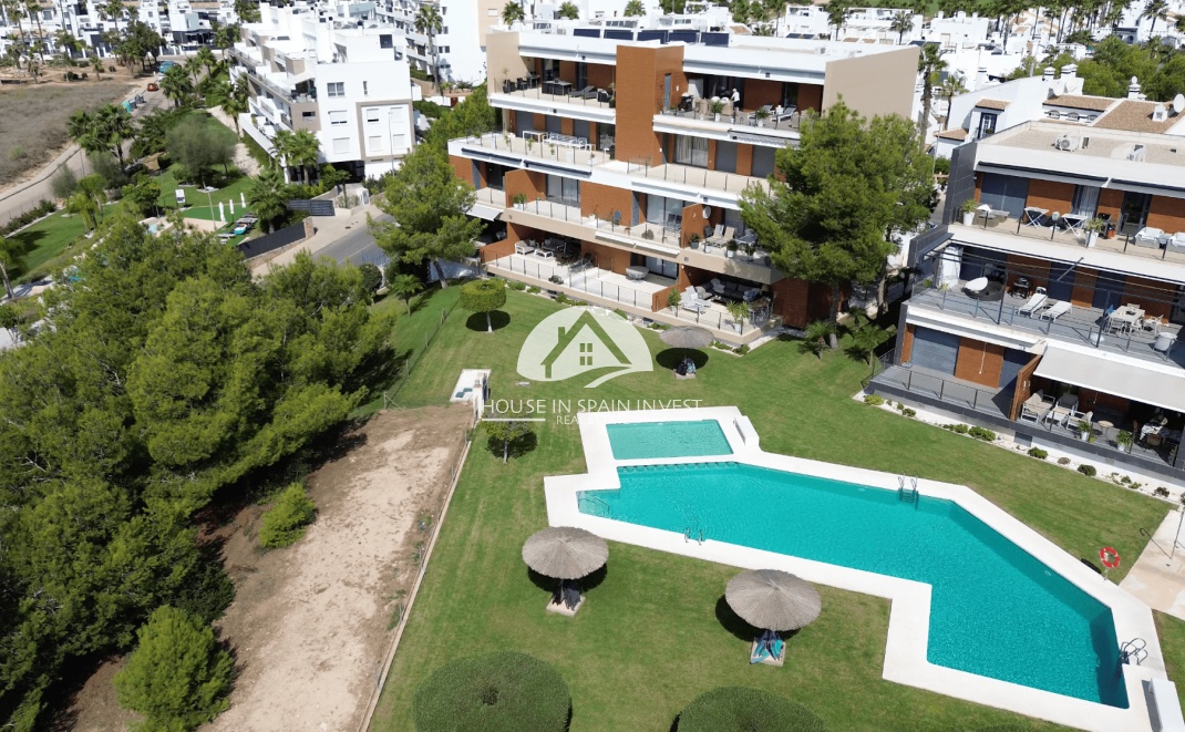 Resale - Apartment - Orihuela Costa - Villamartín