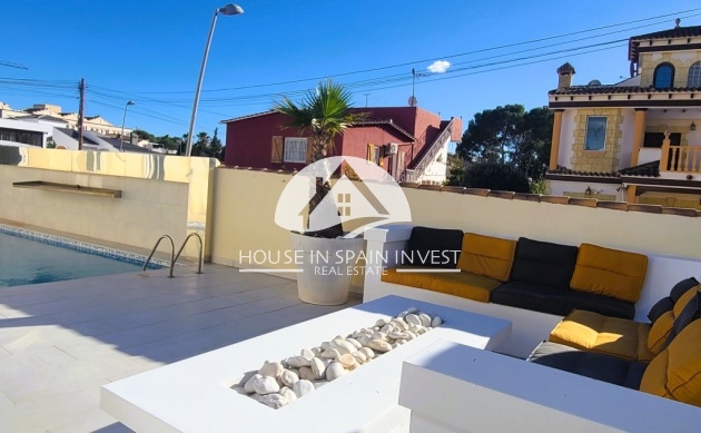 Resale - Villa - Torrevieja - Los Balcones  