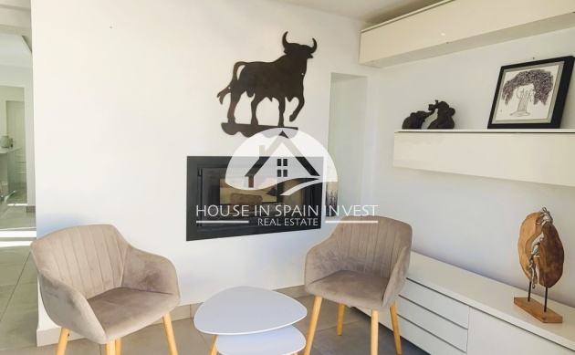 Resale - Villa - Torrevieja - Los Balcones  