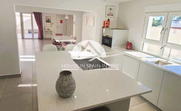 Resale - Villa - Torrevieja - Los Balcones  