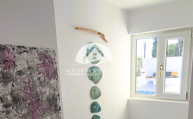 Resale - Villa - Torrevieja - Los Balcones  