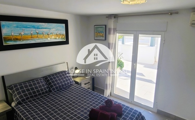 Resale - Villa - Torrevieja - Los Balcones  