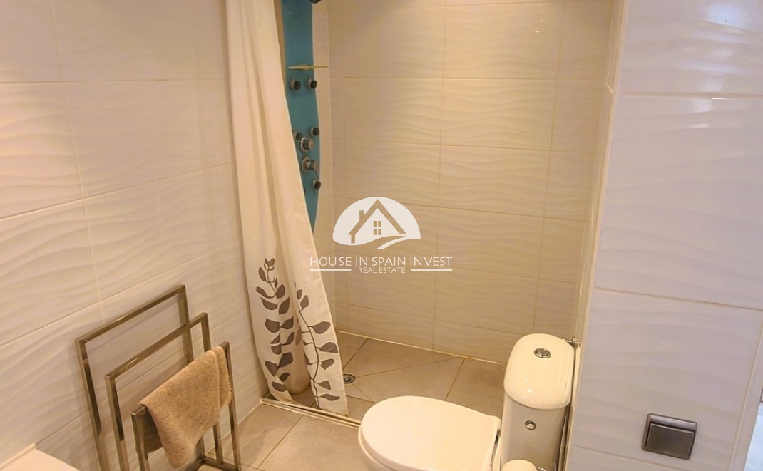 Resale - Villa - Torrevieja - Los Balcones  